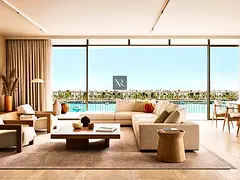 WATERFRONT LIVING | SPACIOUS LAYOUT | LUXURIOUS | RESALE