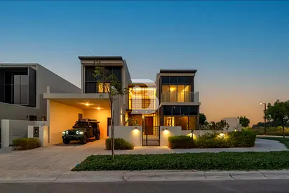Park-Facing | Spacious | Luxury Living