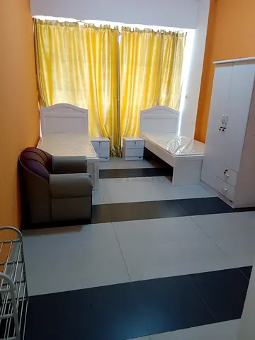 Discount Offer! Bed Space For Executive with attached Bath