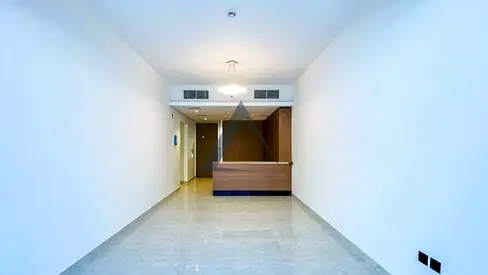 Bright 2 Bedroom + Study | Well Maintained