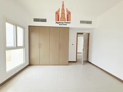 Spacious 3Bhk villa with maids,Store,Wardrobes 1 Master bed with 2Parking