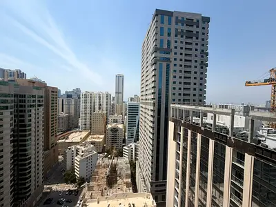 Stunning sea view with a balcony! 1 master bedroom apartment with a spacious living room. Free parking, gym, and swimming pool. Large kitchen with