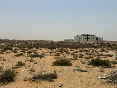 اراضي صناعية للبيع بالتقسيط بالقرب من شارع الزيد - منطقة الصجعة - الشارقة