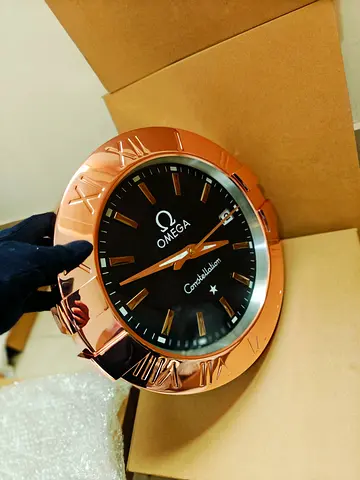 Wall clock omega