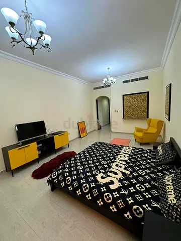 Studio room for rent