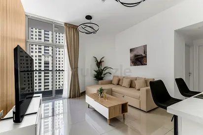 Stylish 2 Bedroom Apartment | Near DMCC Metro | All bills included