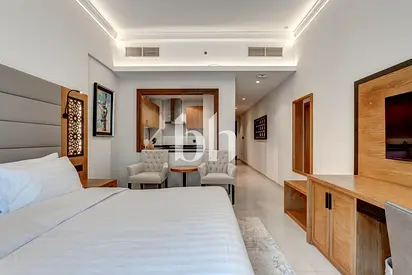 Fully Furnished|Fully Renovated |Vacant and Ready