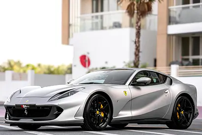 Ferrari 812 Superfast 2020 GCC Specs - 20,000 kms - Full Service history