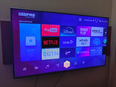 Geepas Smart LED TV - 55 (working,
