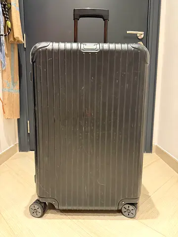 Used Rimowa Salsa Large Luggage Bag in Matt Black