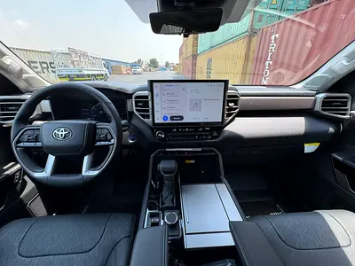 صورة 8 لـ 2024 Toyota SEQUOIA