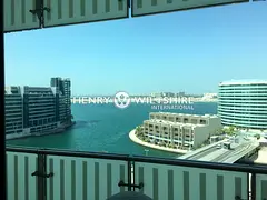 High floor. Sea view. Ideal investment or live in.