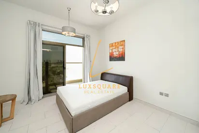 Vacant On Transfer | Fully Furnished | Balcony