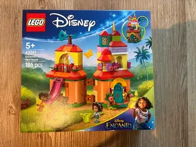 FLASH SALE BRAND NEW LEGO 43261 DISNEY ENCANTO MINI HOUSE