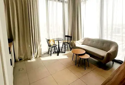 شقة استوديو فندقية مفروشة | The Community JVT | إطلالات على المسبح والمدينة