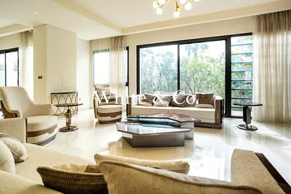6 Bed + Maid | Vacant Villa | Single Row