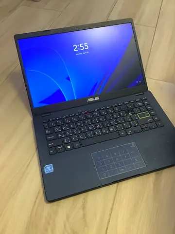 ASUS VivoBook E410 Laptop – Great for Work  School – Minor Cosmetic Wear, no hardware problems