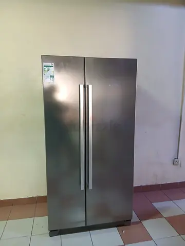 Bosch stainless steel side-by-side refrigerator, similar to models from Bosch with a capacity of app