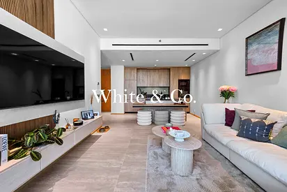 Premium Quality | Large Terrace | Vacant