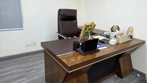 Elegant L shape Office Desk
