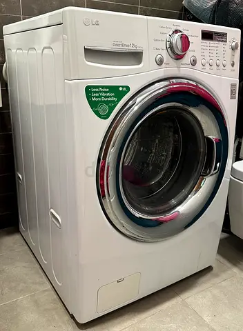 LG Front Load Washing Machine 12kg - Good Working Condition