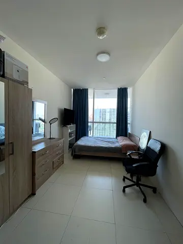 Room fully furnished in Dubai marina ,Rent 2500