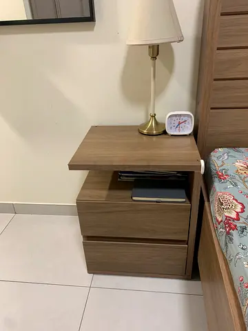 Bed lamp table for sale