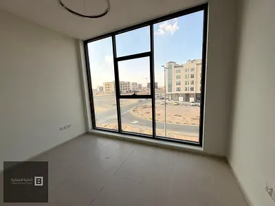 شقة للإيجار في تلال | 3 غرف وصالة داخل بناية بانوراما | تشطيبات حديثة ومساحات واسع