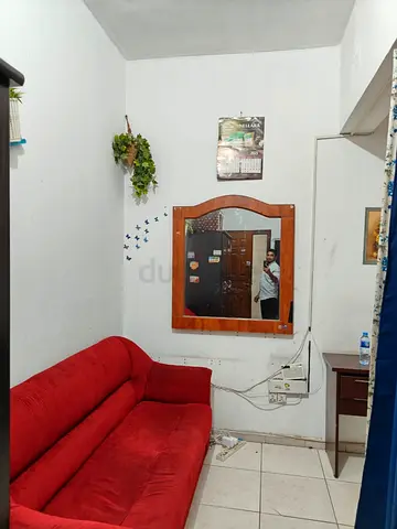 Ladies Bed Space available in Karama 600