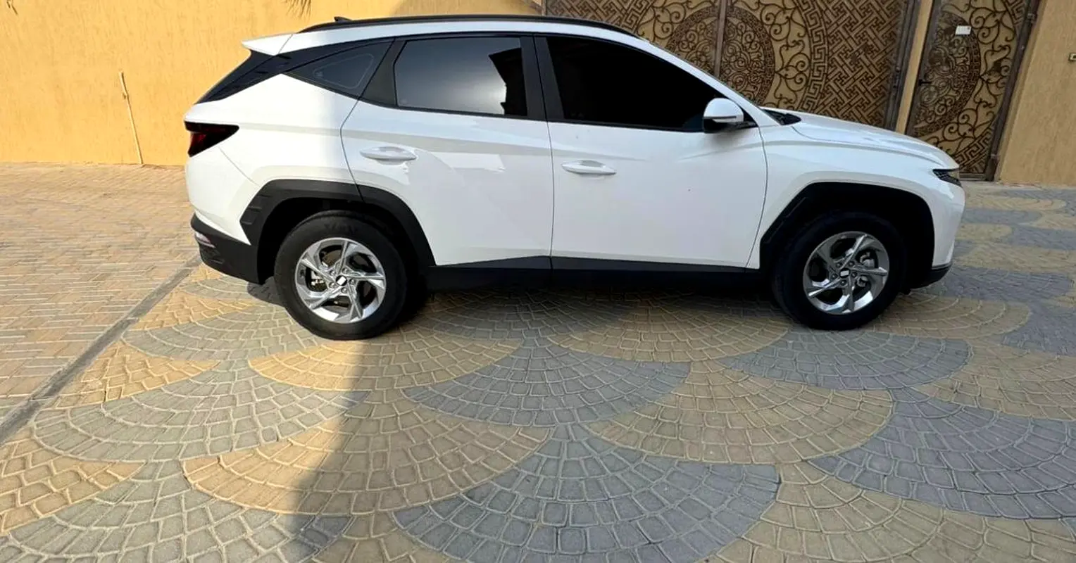 Hyundai Tucson 2023 — photo 1 of 7