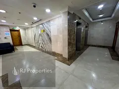 Spacious luxury 2bhk with 3wishroom BALCONY waderobe MasterBed bedroom parking only jest 52k