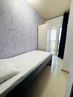 Newly Furnished Private Room close to Sobha Metro Station in JLT