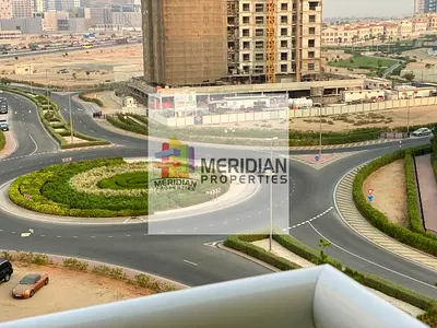 استثمر بحكمة: شقة من 3 غرف نوم وصالة في حالة جيدة بالقرب من المركز التجاري والمسجد