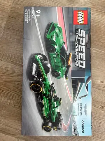 FLASH SALE BRAND NEW LEGO 76925 SPEED ASTON MARTIN DENTED BOX