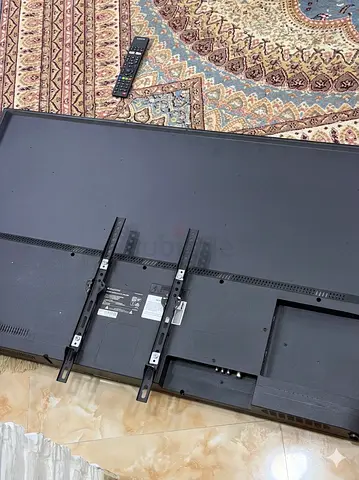 Used 55 inch TV (no stand, wall mount included) 4k ultra hd (HDR INCLUDED) flash sale