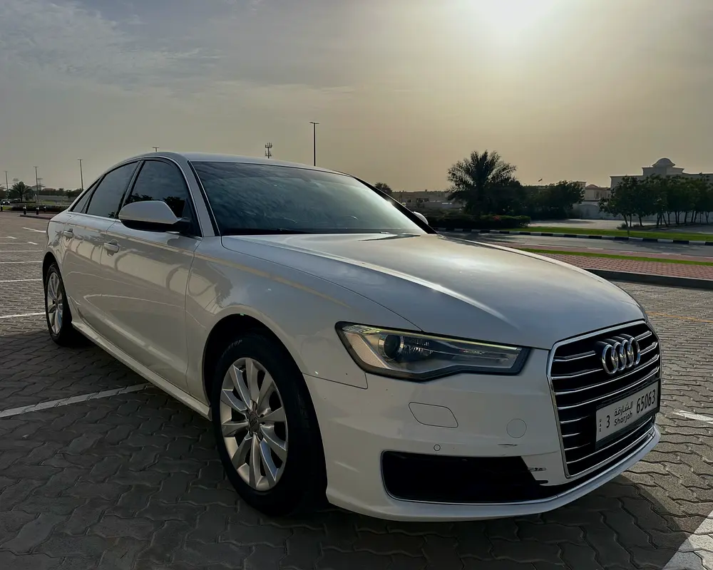 Audi A6 2016 — photo 1 of 14