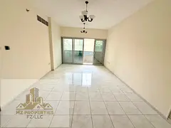 MARVELOUS OFFER !! BEAUTIFUL 2BHK WITH CLOSE HALL + BALCONY FAMILY BUILDING ! IDEAL LOCATION !! JUST