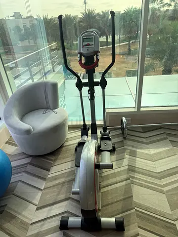Elliptical Cross Trainer with Digital Monitor — Good Condition