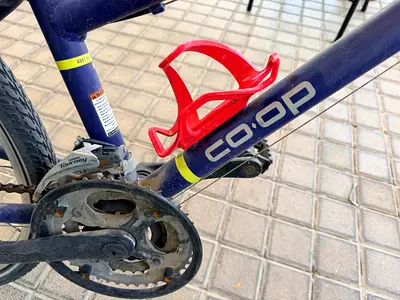 Used kids road/mountain bike frame with bottle cage. In great condition and barely used.