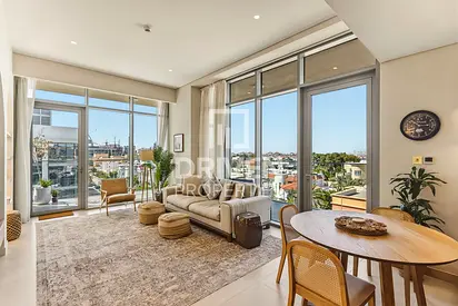 Highly Upgraded and Furnished | Corner Unit