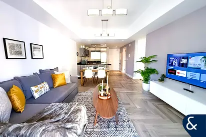 1 Bed | Upgraded | Marina View | Vacant