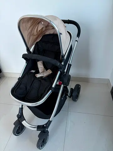 Beige  Black Mothercare Journey Travel System – Good Condition. Maximum weight 22kg