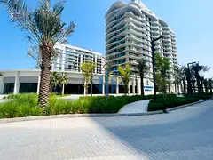 Bay residence - Ground Floor - Big Balcony