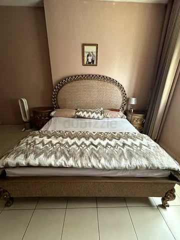 Queen size upholstered bed with carved headboard and dressing set - good condition (AVAILABLE 3 DAYS