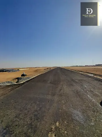 للبيع فى الشارقة منطقة البليدة 1 ارض سكنية مساحة 3135 قدم مربع زاوية على شارعين 15 متر و 15 متر