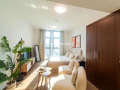 CIRCLE VIEW | FULLY FURNISHED | EASY ACCESS