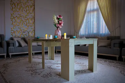 Expandable-Transformable Dinning Table