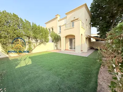 WELL MAINTAINED | VACANT | SPECIOUS | LUSH GARDEN