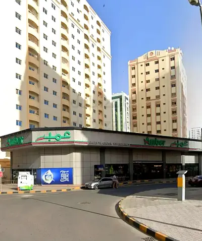 Room available for Working couple/Family or Working Women