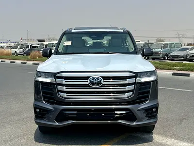 Toyota Land Cruiser GXR 3.5L - GCC Specs - Brand New!